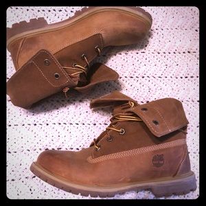 Fold over Timberland boots
